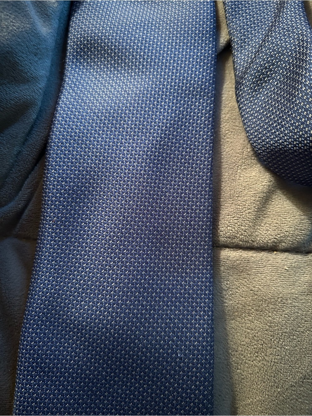 Calvin Klein Mid-Blue Micro-Pattern Tie - Picture 5 of 5